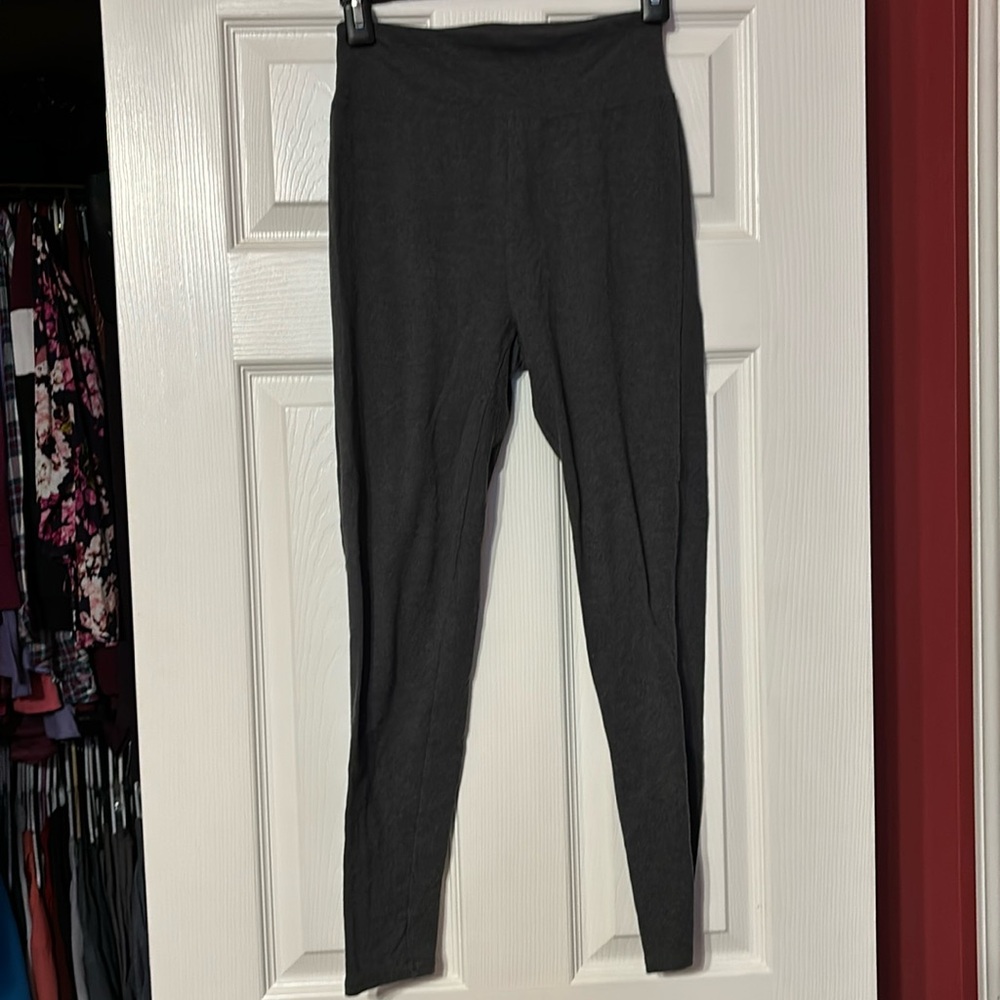 Flirtitude active grey leggings size medium